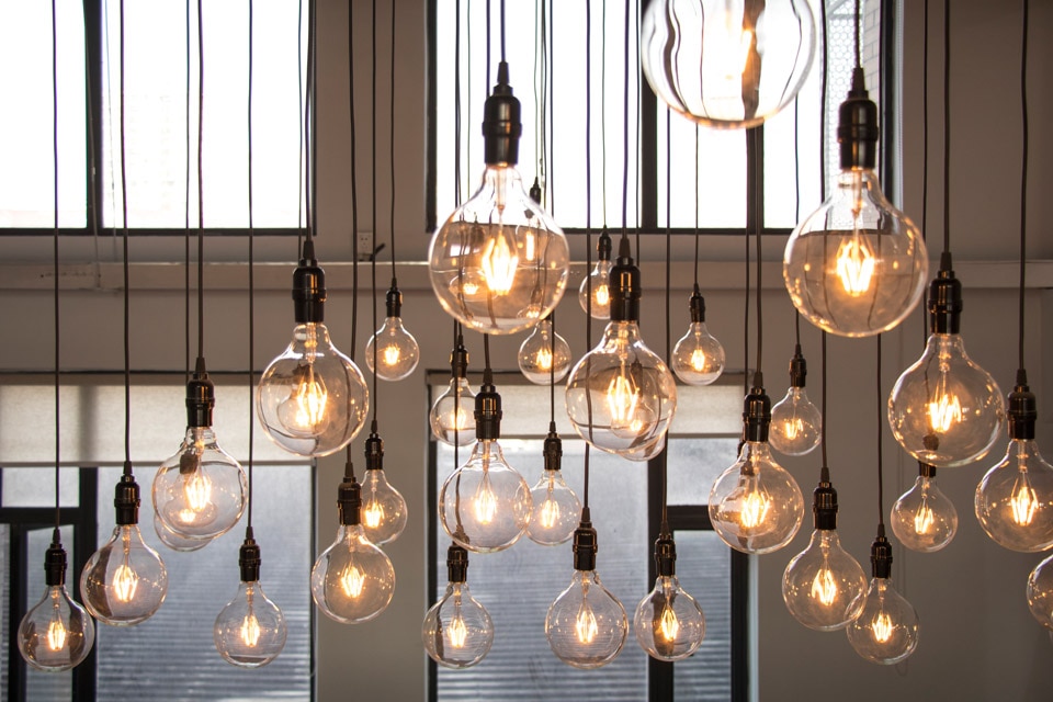 Retro Style Edison Filament E27 Bulb Retro Style Edison Filament E27 Bulb
